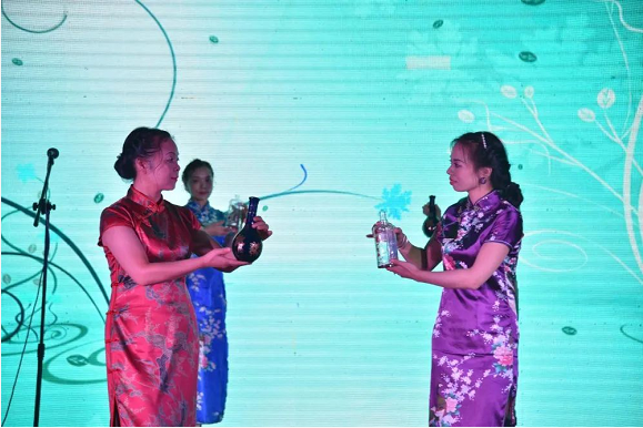 泸州新利体育luck18(中国)玻璃.png